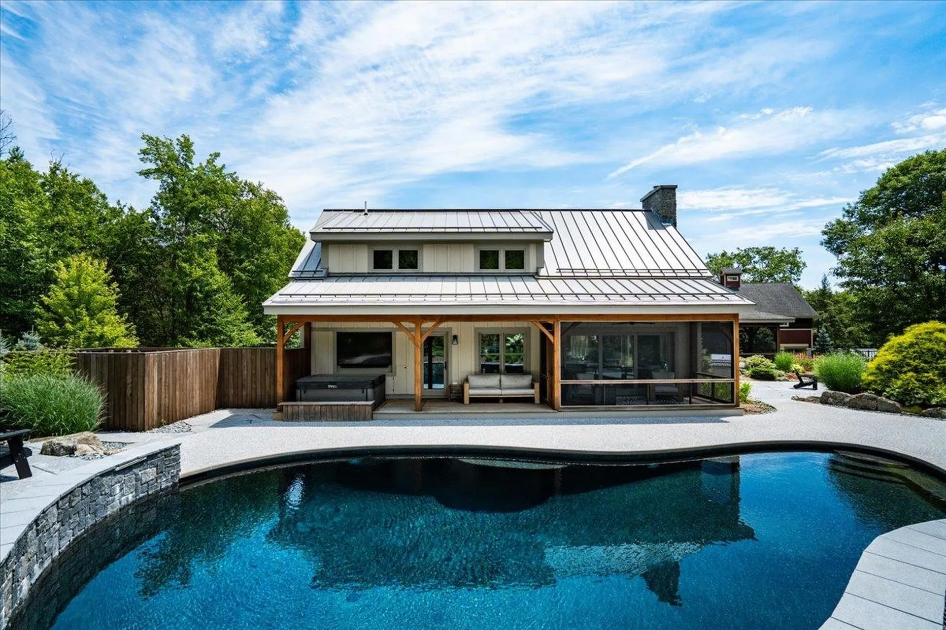 849 River Road Weare NH 03281