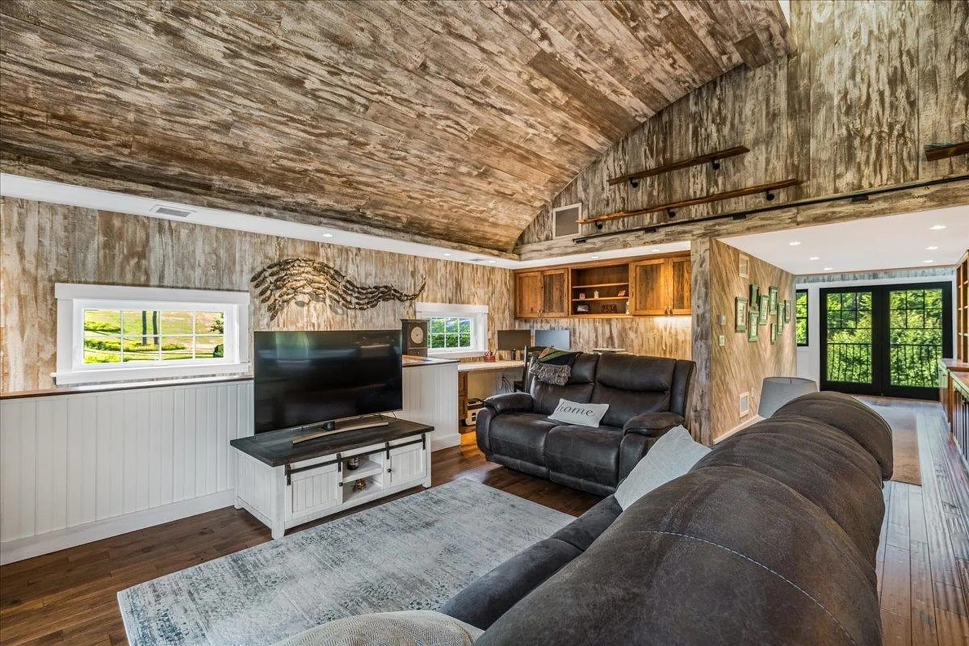 849 River Road Weare NH 03281