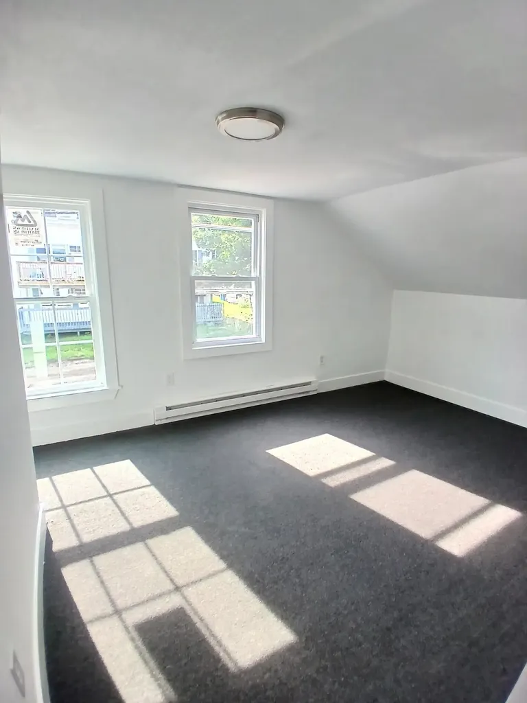 3 N Winchester Street Swanzey NH 03446