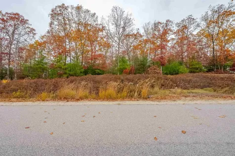 9 Chestnut Way Lee NH 03861