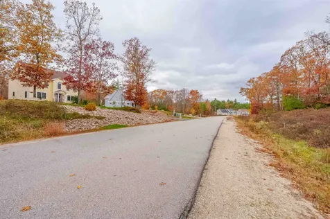 9 Chestnut Way Lee NH 03861