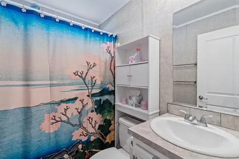 37 Avenue C Burlington VT 05408