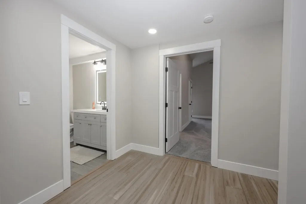 1 A Sheraton Drive Hudson NH 03051