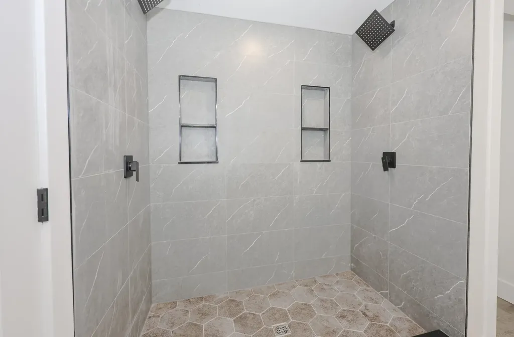 1 A Sheraton Drive Hudson NH 03051