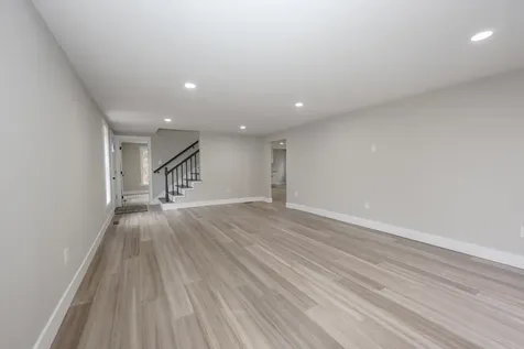 1 A Sheraton Drive Hudson NH 03051