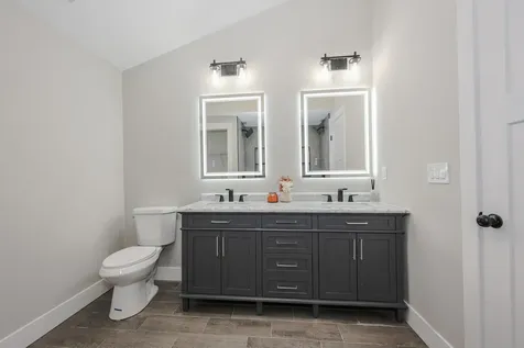 1 A Sheraton Drive Hudson NH 03051