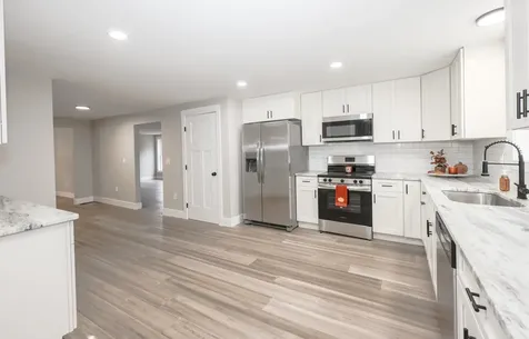 1 A Sheraton Drive Hudson NH 03051