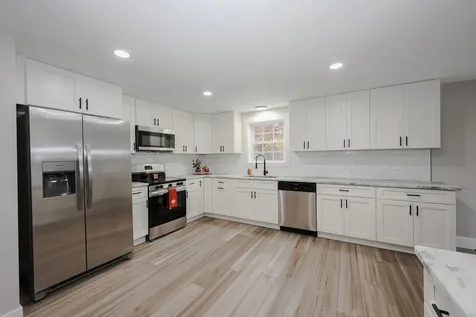 1 A Sheraton Drive Hudson NH 03051