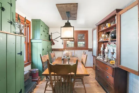 12 Cross Street Newfane VT 05345