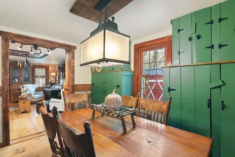 12 Cross Street Newfane VT 05345