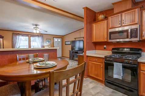 83 Beech Terrace Derry NH 03038