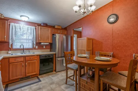 83 Beech Terrace Derry NH 03038