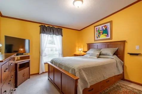 83 Beech Terrace Derry NH 03038