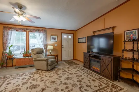 83 Beech Terrace Derry NH 03038