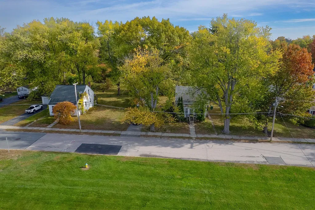 19 Atherton Avenue Nashua NH 03064