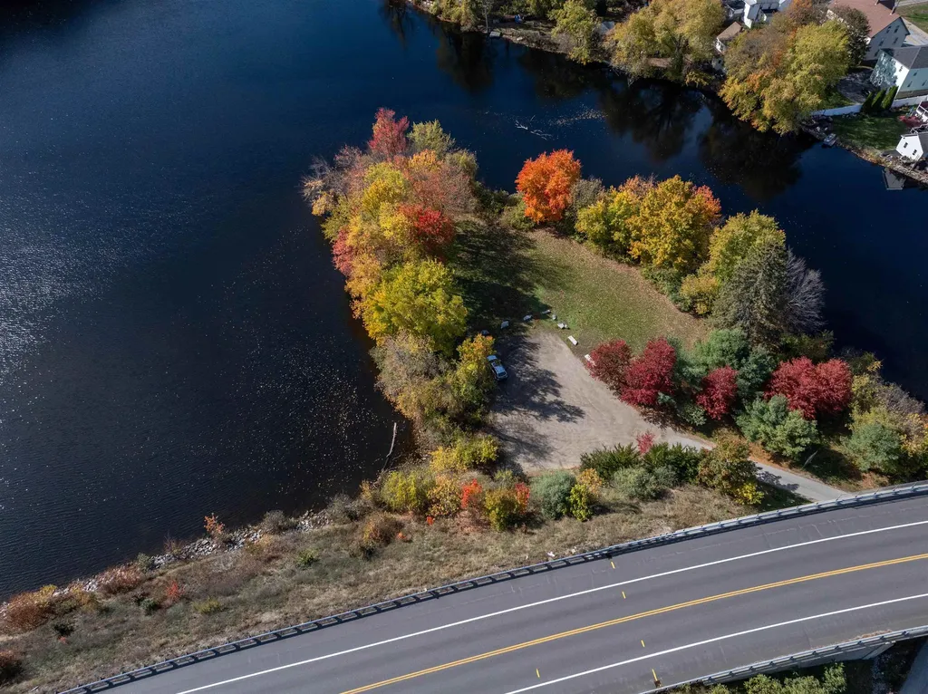 1 1/2 Bartlett Street Allenstown NH 03275