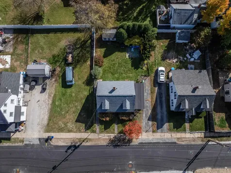 1 1/2 Bartlett Street Allenstown NH 03275