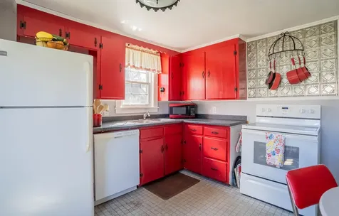 1 1/2 Bartlett Street Allenstown NH 03275