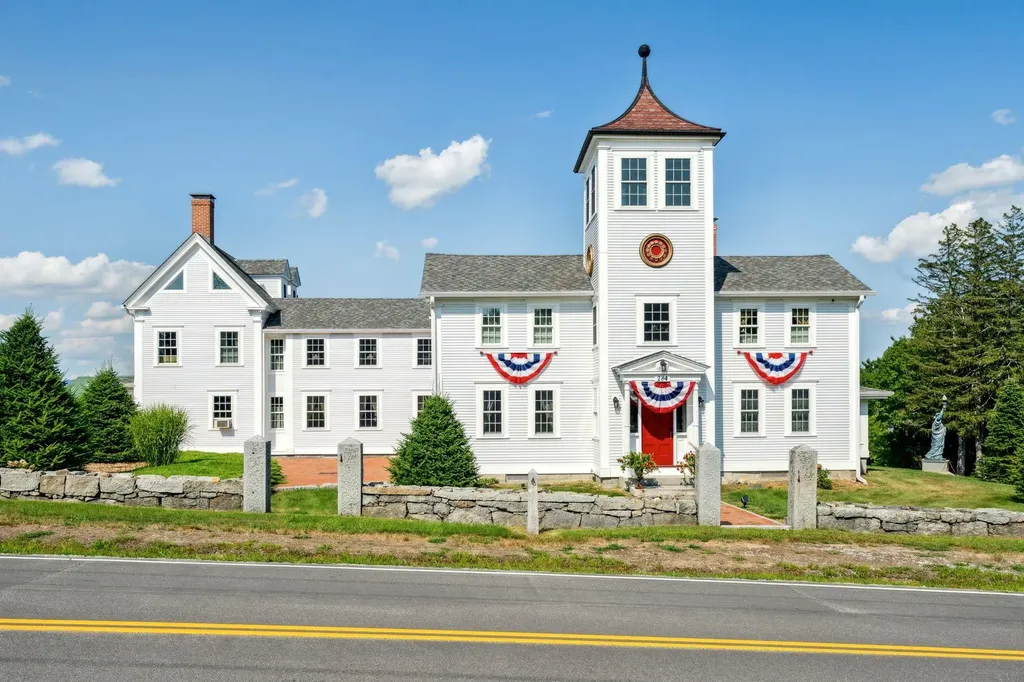 284 Wentworth Hill Road Sandwich NH 03227