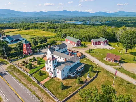 284 Wentworth Hill Road Sandwich NH 03227