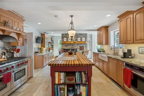 284 Wentworth Hill Road Sandwich NH 03227