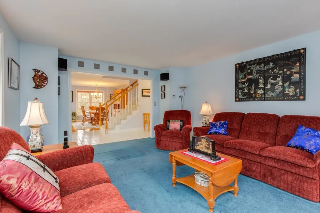 29 Hawk Drive Salem NH 03079