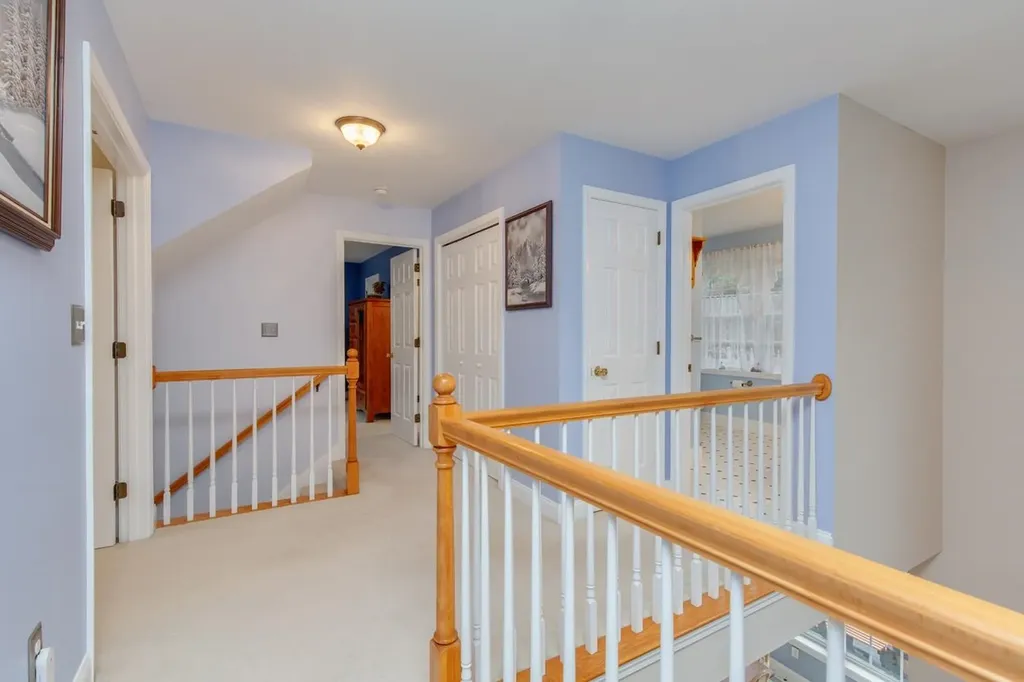 29 Hawk Drive Salem NH 03079