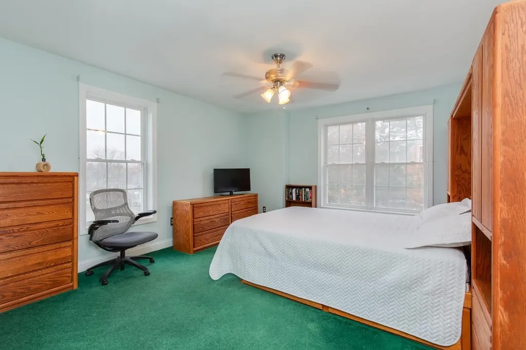 29 Hawk Drive Salem NH 03079