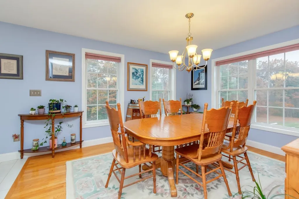 29 Hawk Drive Salem NH 03079