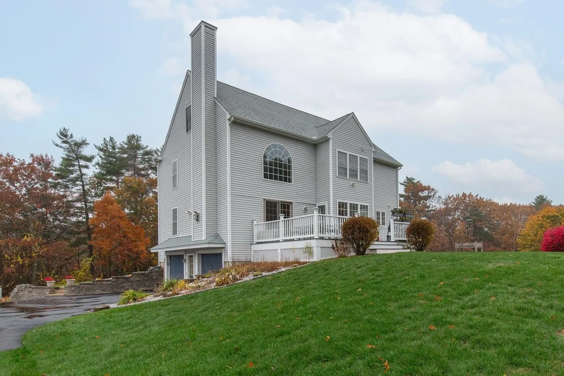 29 Hawk Drive Salem NH 03079