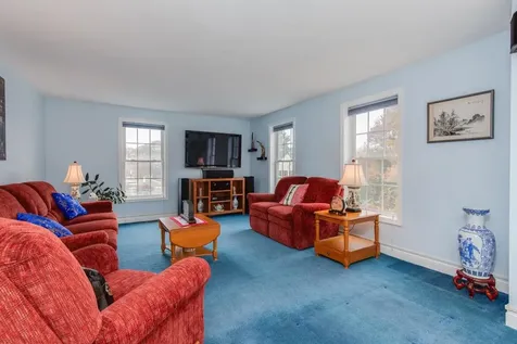 29 Hawk Drive Salem NH 03079