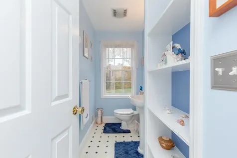 29 Hawk Drive Salem NH 03079