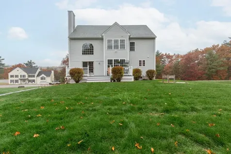 29 Hawk Drive Salem NH 03079