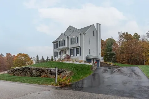 29 Hawk Drive Salem NH 03079