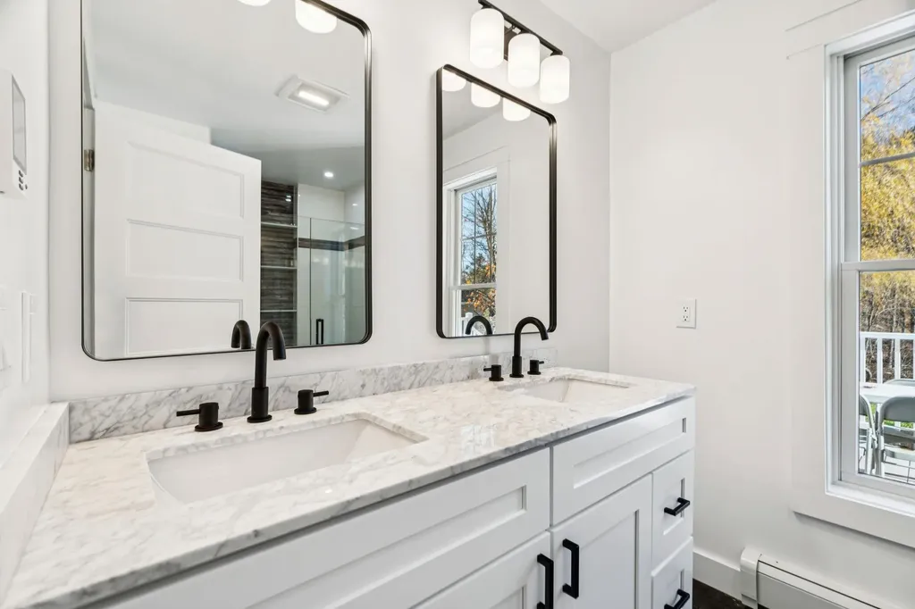 96 E Randolph Road Chelsea VT 05038