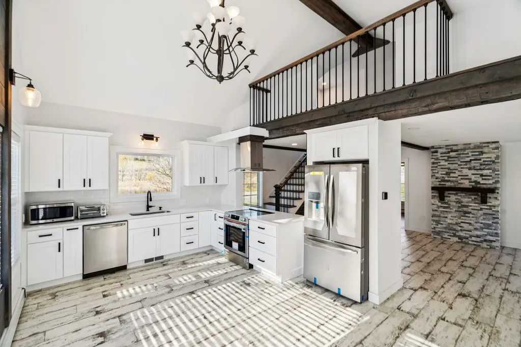 96 E Randolph Road Chelsea VT 05038