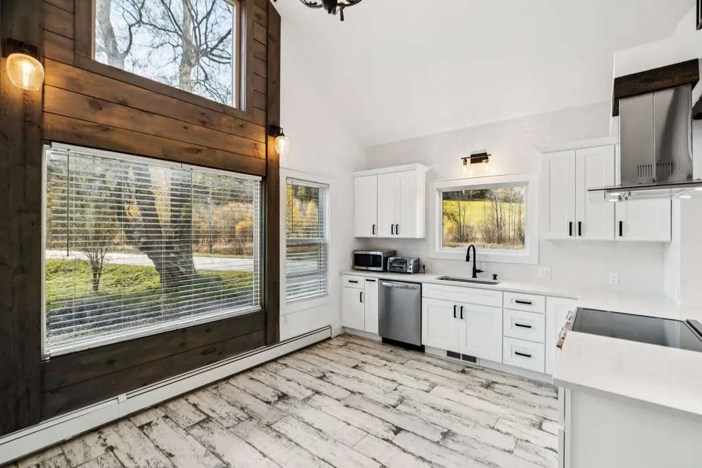 96 E Randolph Road Chelsea VT 05038