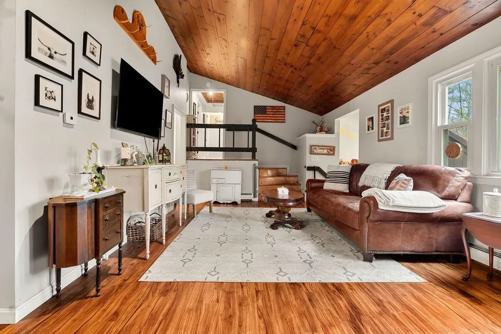 415 Savage Road Milford NH 03055