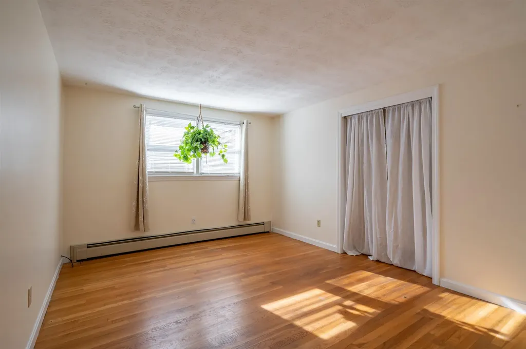 57 Wethersfield Road Nashua NH 03062