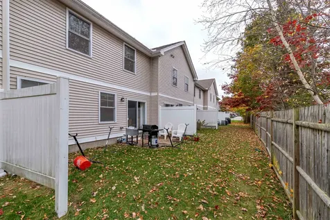 77 Deerwood Drive Nashua NH 03063