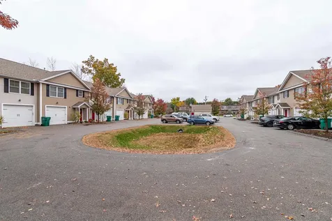 77 Deerwood Drive Nashua NH 03063