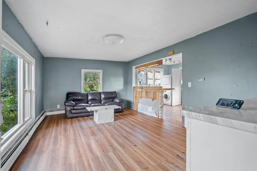 2 Dennison Avenue Salem NH 03079