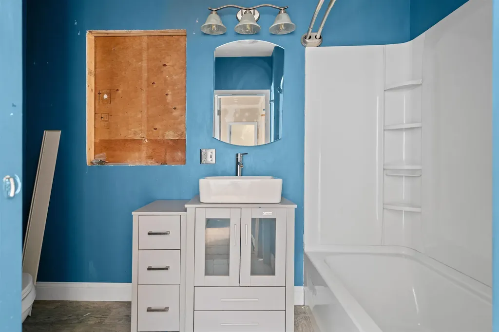 2 Dennison Avenue Salem NH 03079