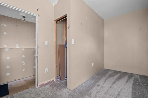 2 Dennison Avenue Salem NH 03079