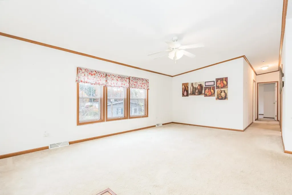 74 Seneca Street Rochester NH 03867-5167