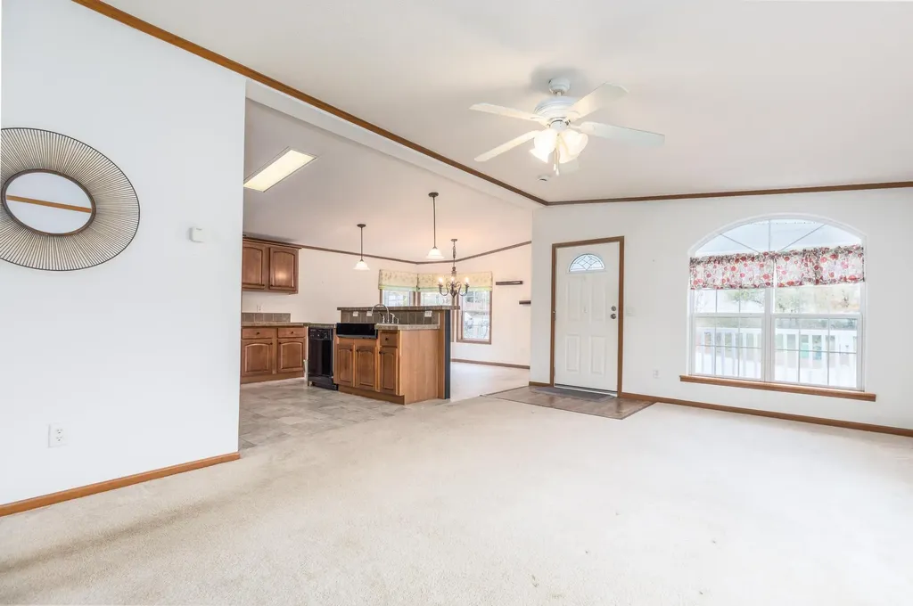 74 Seneca Street Rochester NH 03867-5167