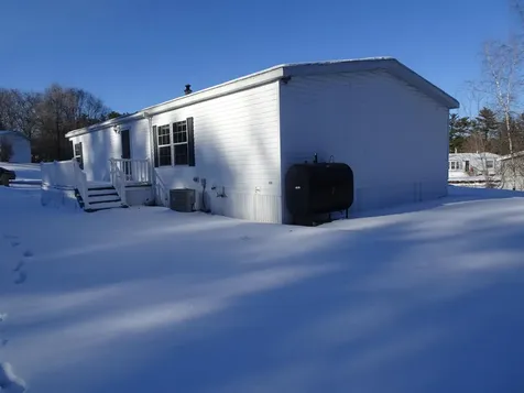 74 Seneca Street Rochester NH 03867-5167