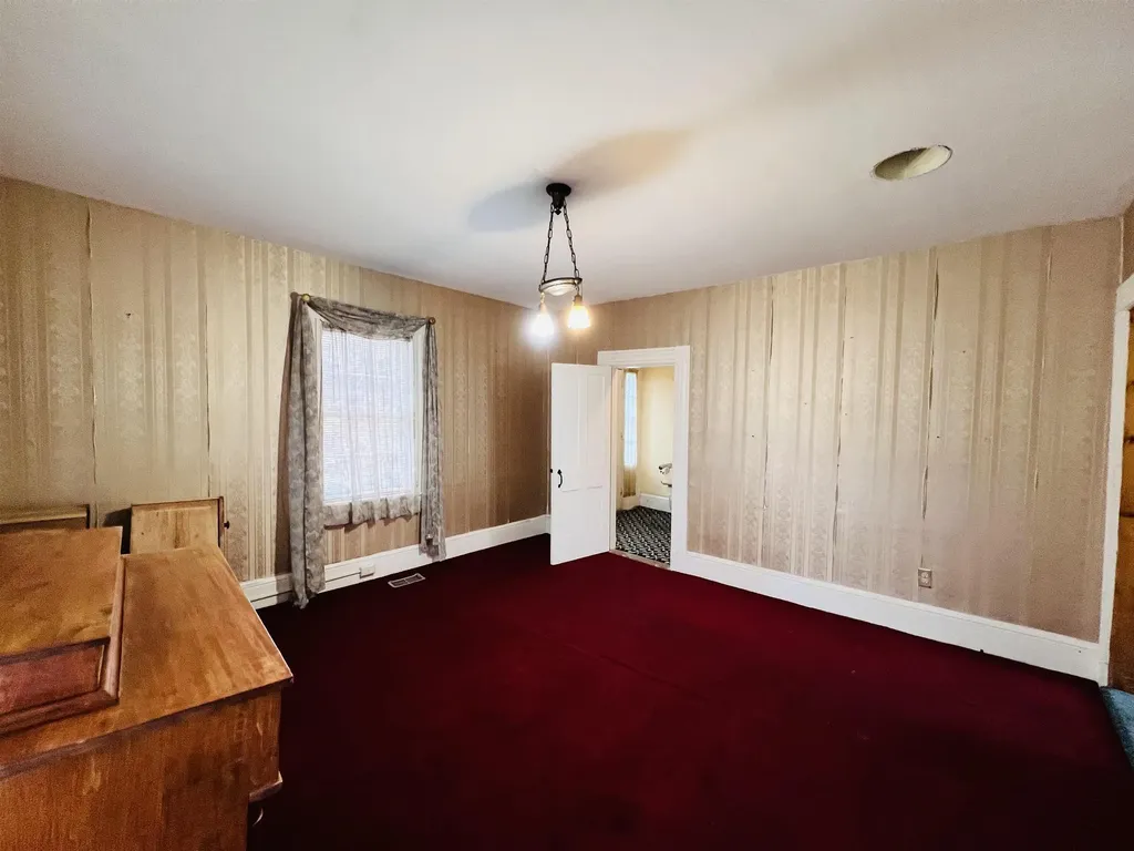 69 York Street Lyndon VT 05851