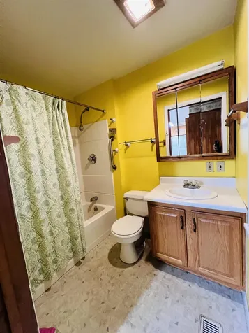 69 York Street Lyndon VT 05851