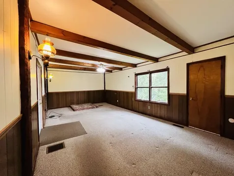 69 York Street Lyndon VT 05851